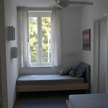 La Ciliegia Bianca Bed & Breakfast Belgirate